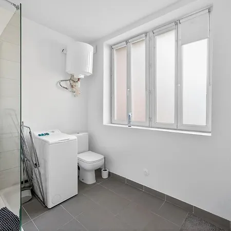 Magnifique A 1min A Pied De La Gare Apartamento